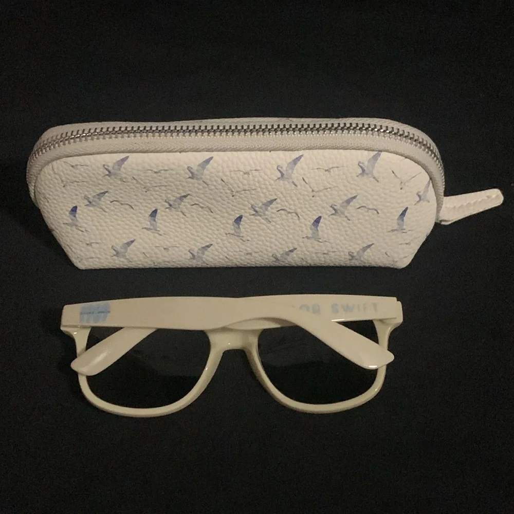 Taylor Swift 1989 Taylor’s Version Sunglasses New - Picture 2 of 10